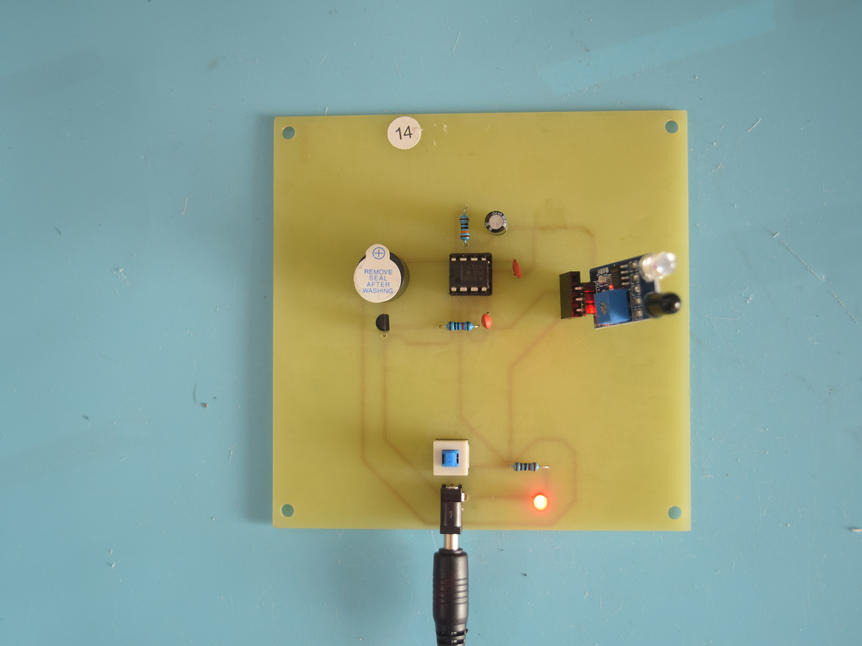NE555红外避障检测报警器14-14-13-（pcb+电路图+论文）_鹏程工联_工业互联网技术服务平台
