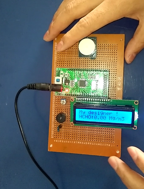 基于STM32单片机的甲醛浓度检测设计-甲醛-LCD1602电路设计方案(原理图+源码)_鹏程工联_工业互联网技术服务平台