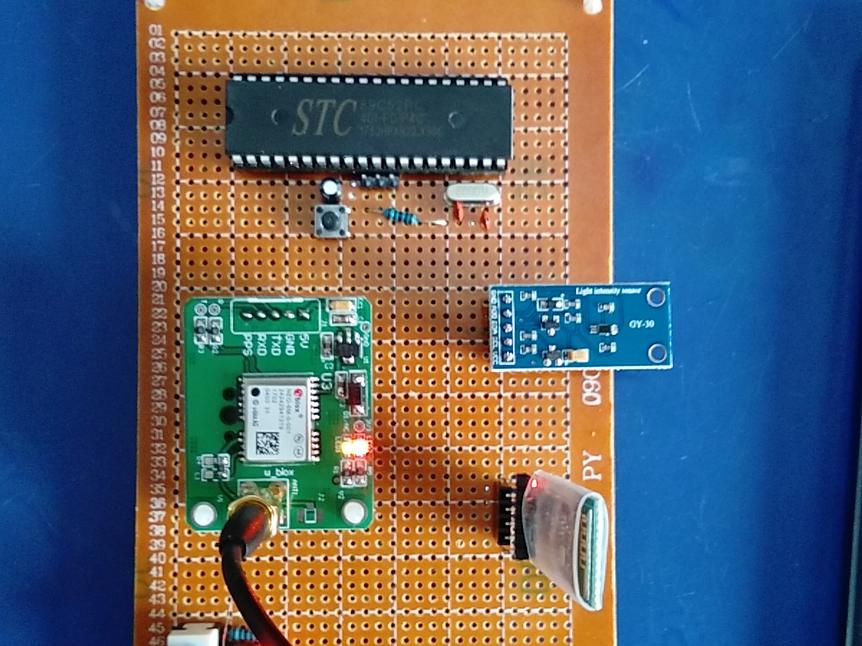 基于51单片机的经纬度光强度设计-GPS-BH1750-蓝牙-（电路图+程序源码）_百工联_工业互联网技术服务平台